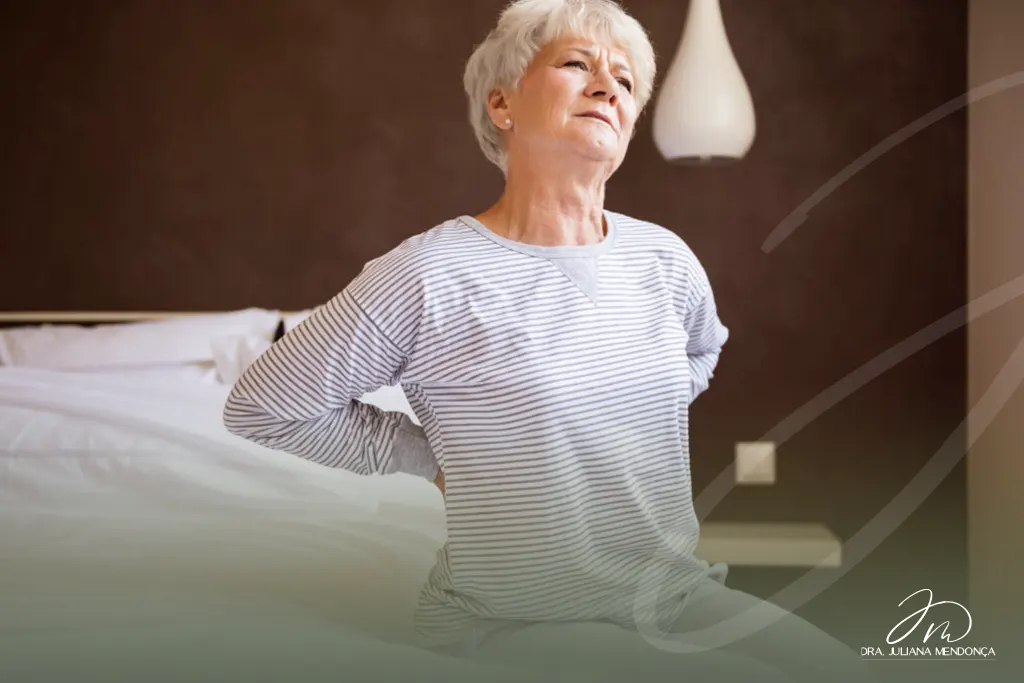 Saiba como prevenir e tratar osteoporose em idoso